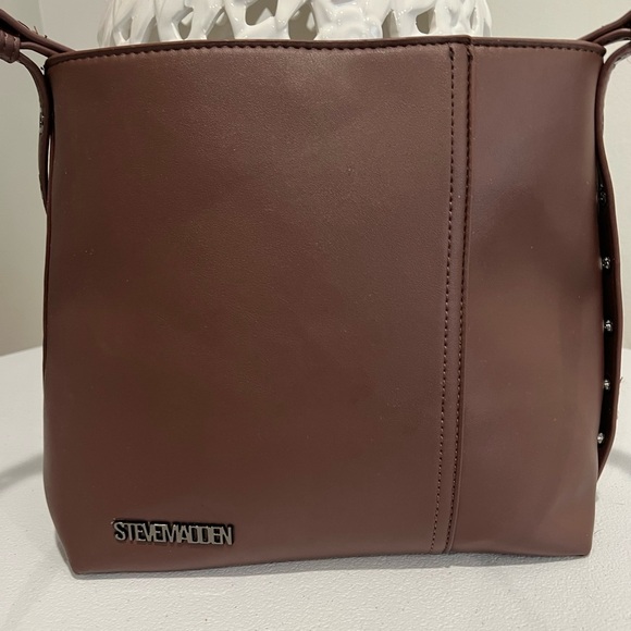 STEVE MADDEN CHOCOLATE COLORED CROSSBODY BAG - Picture 4 of 6